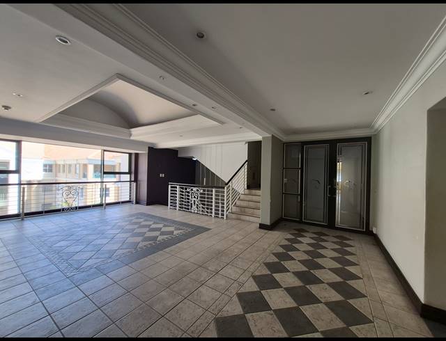 974M² OFFICE TO LET IN SANDTON CENTRAL